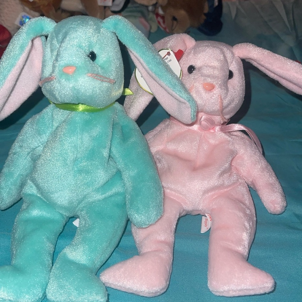 Hippity and hoppity beanie baby duo